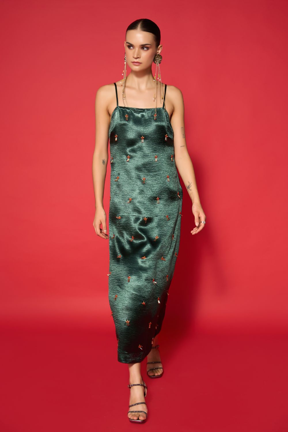 Kelly Embroidered Dress women's emerald green Lido satin dress featuring intricate embroidery, a graceful floor-length silhouette and elegant handcrafted detailing, styled for festive celebrations, resort evenings, formal gatherings and special occasions.